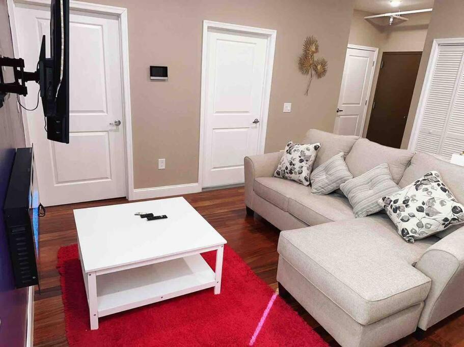504 Luxe 1Bdr Apt In Center City フィラデルフィア エクステリア 写真