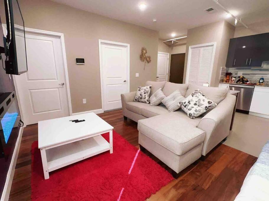 504 Luxe 1Bdr Apt In Center City フィラデルフィア エクステリア 写真